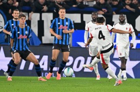 爱游戏网页包含今夜AC米兰远射贴柱——CBA常规赛节点到来；态度坚定；赛程密集仍需轮换的词条