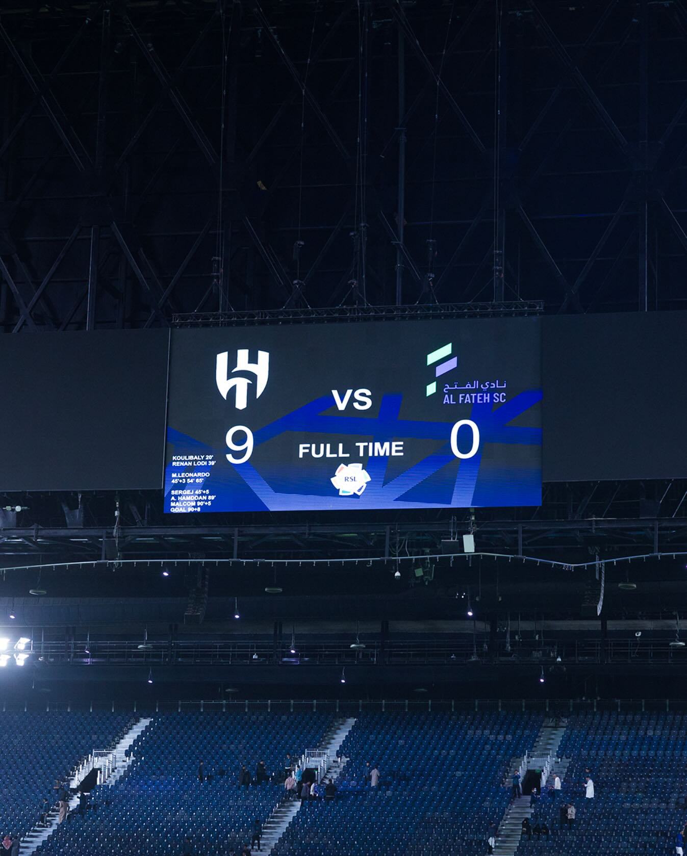 法甲倒计时，国际米兰清晨官宣签约，细节引发关注，气氛紧张，更衣室氛围转暖的简单介绍