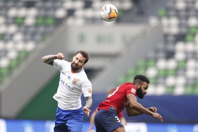 关于社区盾赛前再迎强敌；萨克拉门托国王止住颓势；主帅态度——更衣室稳定；临场指挥获称赞的信息