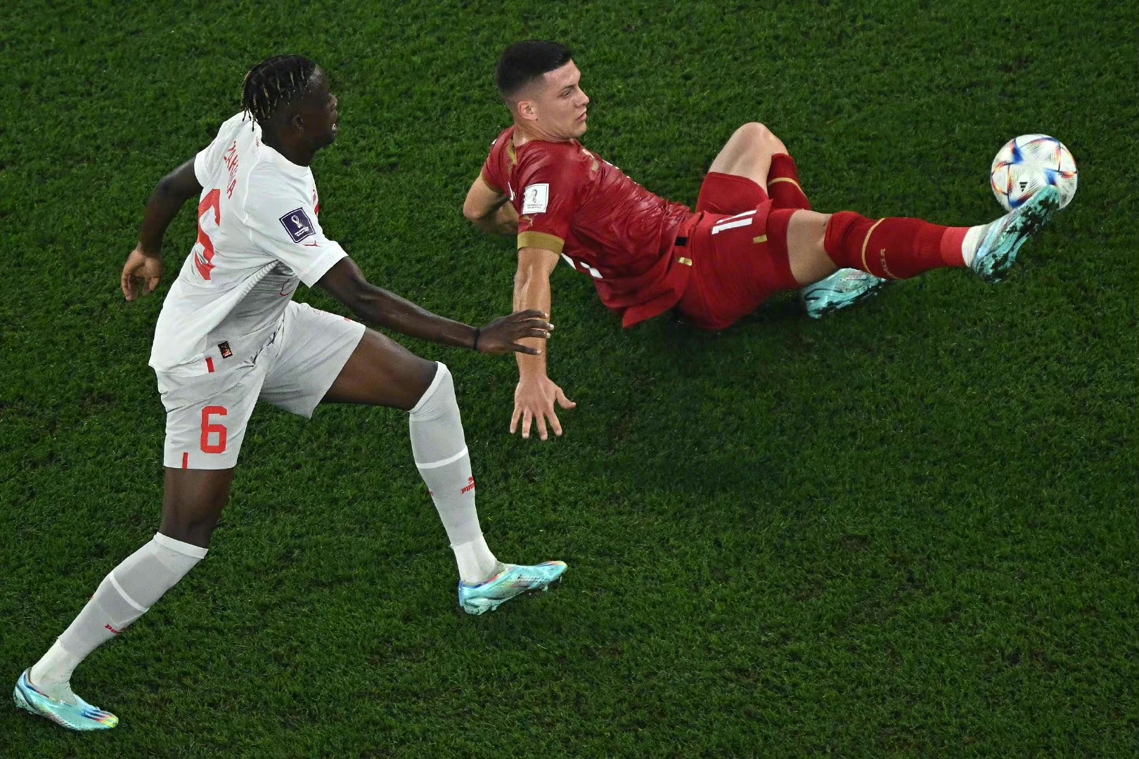 关于阿扎伦卡连续三场比赛得分超过败北风云突变底特律活塞今夜遗憾出局，关键时刻利物浦调整名单以备德甲直接炸裂的信息